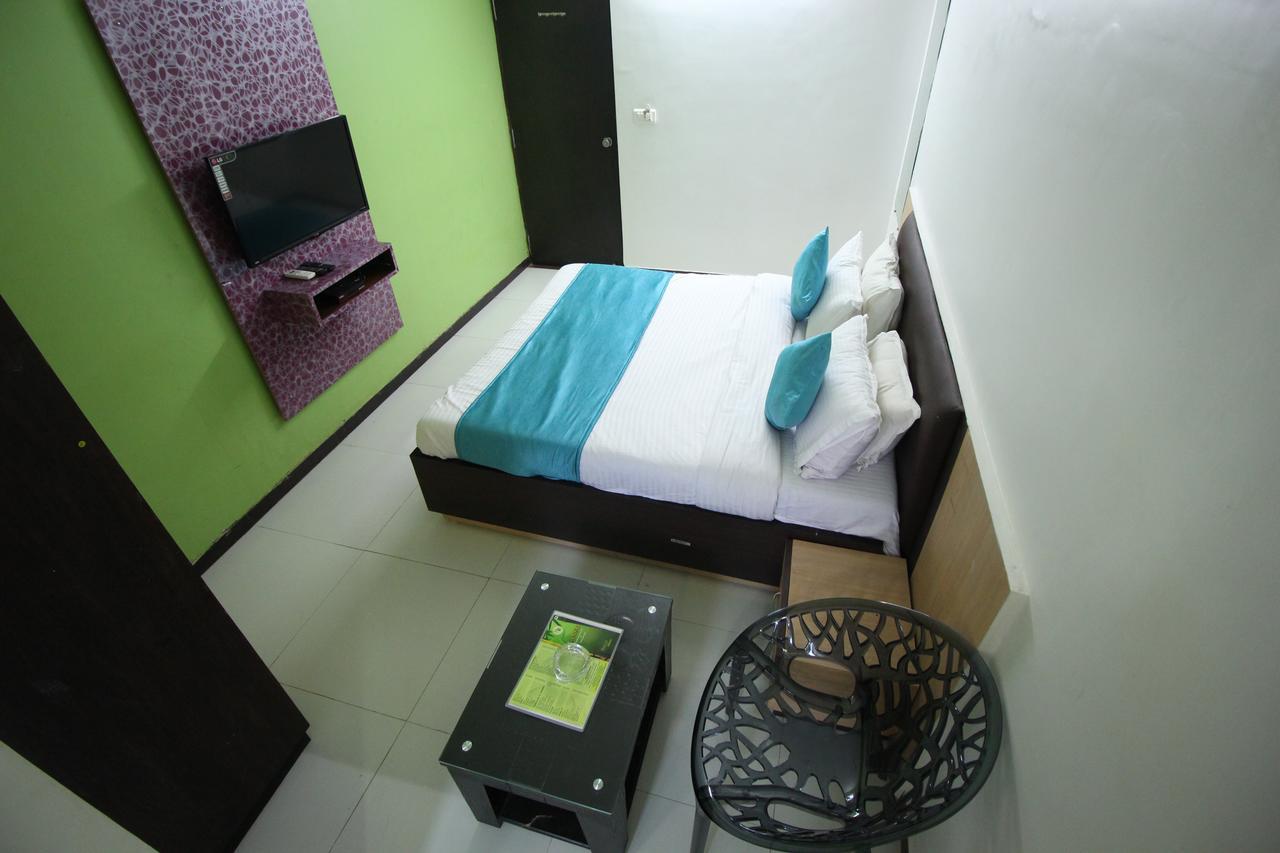 Hotel Hillton Gandhinagar Eksteriør billede
