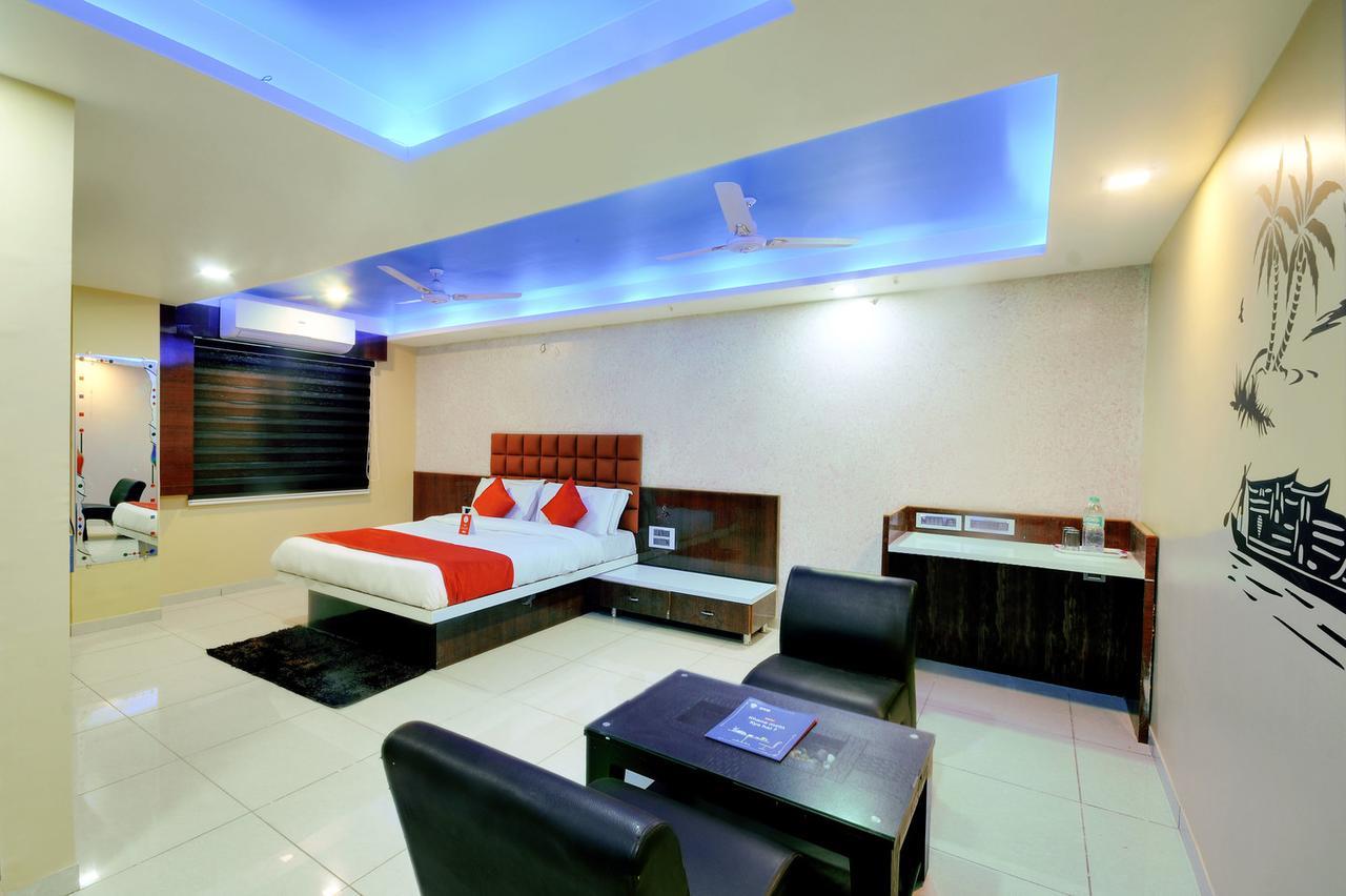 Hotel Hillton Gandhinagar Eksteriør billede