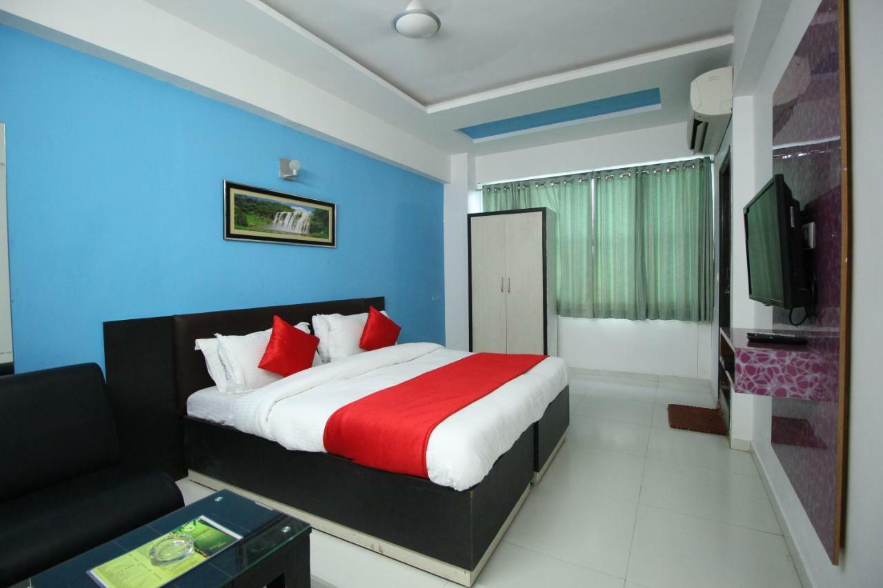 Hotel Hillton Gandhinagar Eksteriør billede