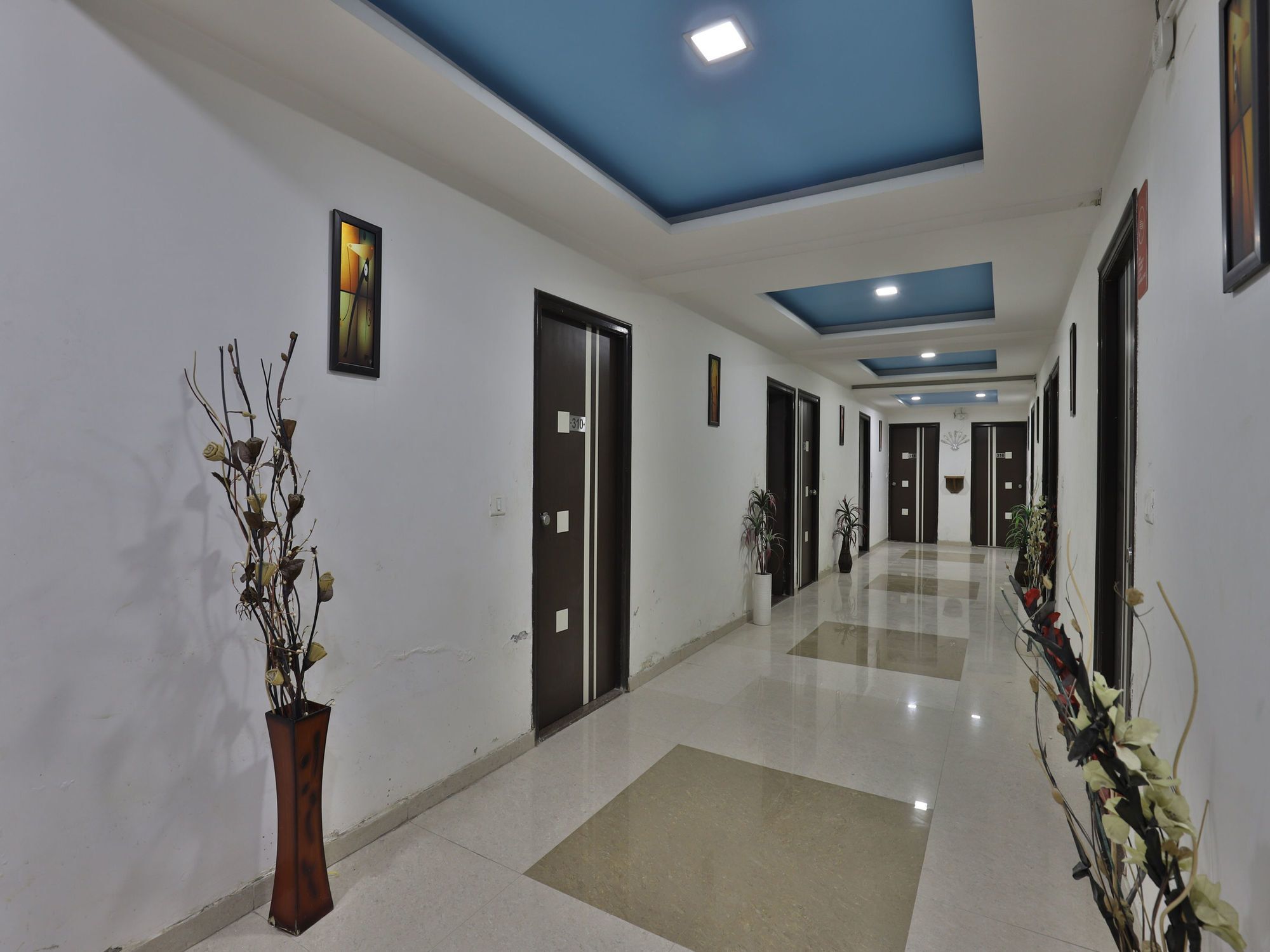 Hotel Hillton Gandhinagar Eksteriør billede