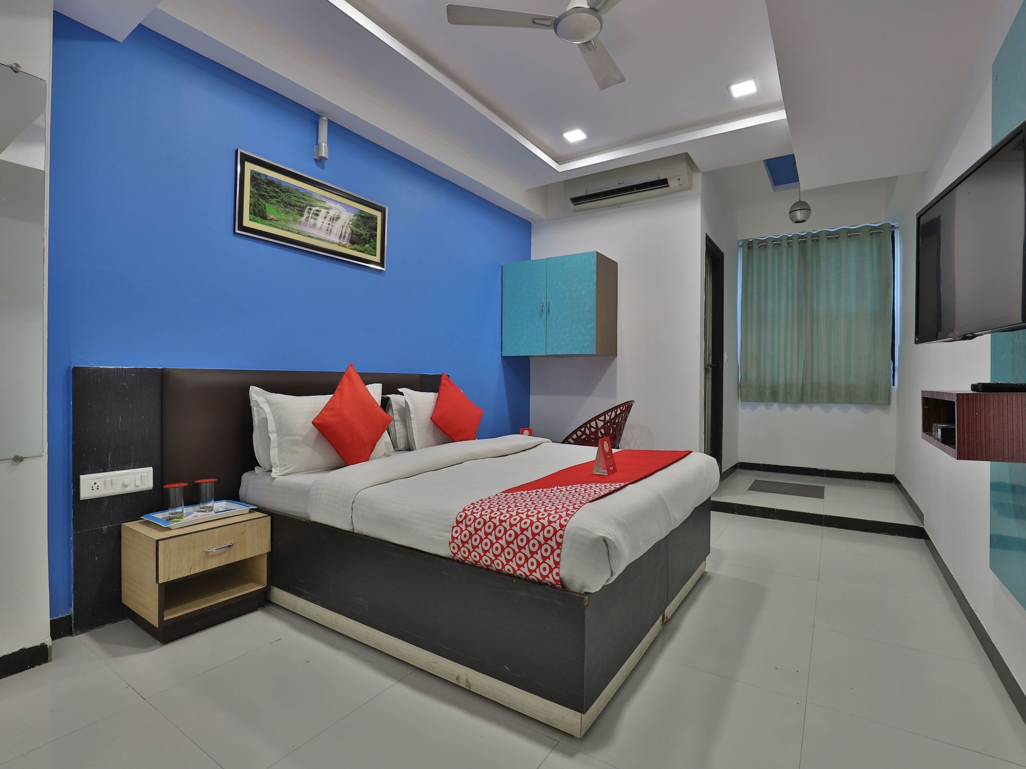 Hotel Hillton Gandhinagar Eksteriør billede
